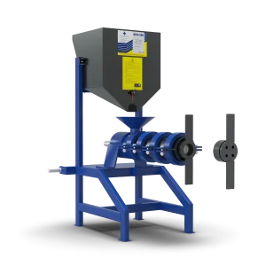 Extruder EGK-350 PTO actionat la priza de putere a tractorului