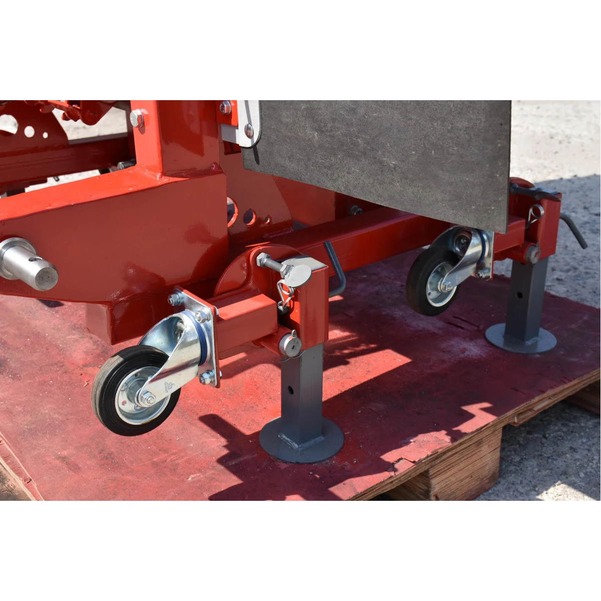 Distribuitor dublu de ingrasaminte minerale RMD-1200 „VULKAN”