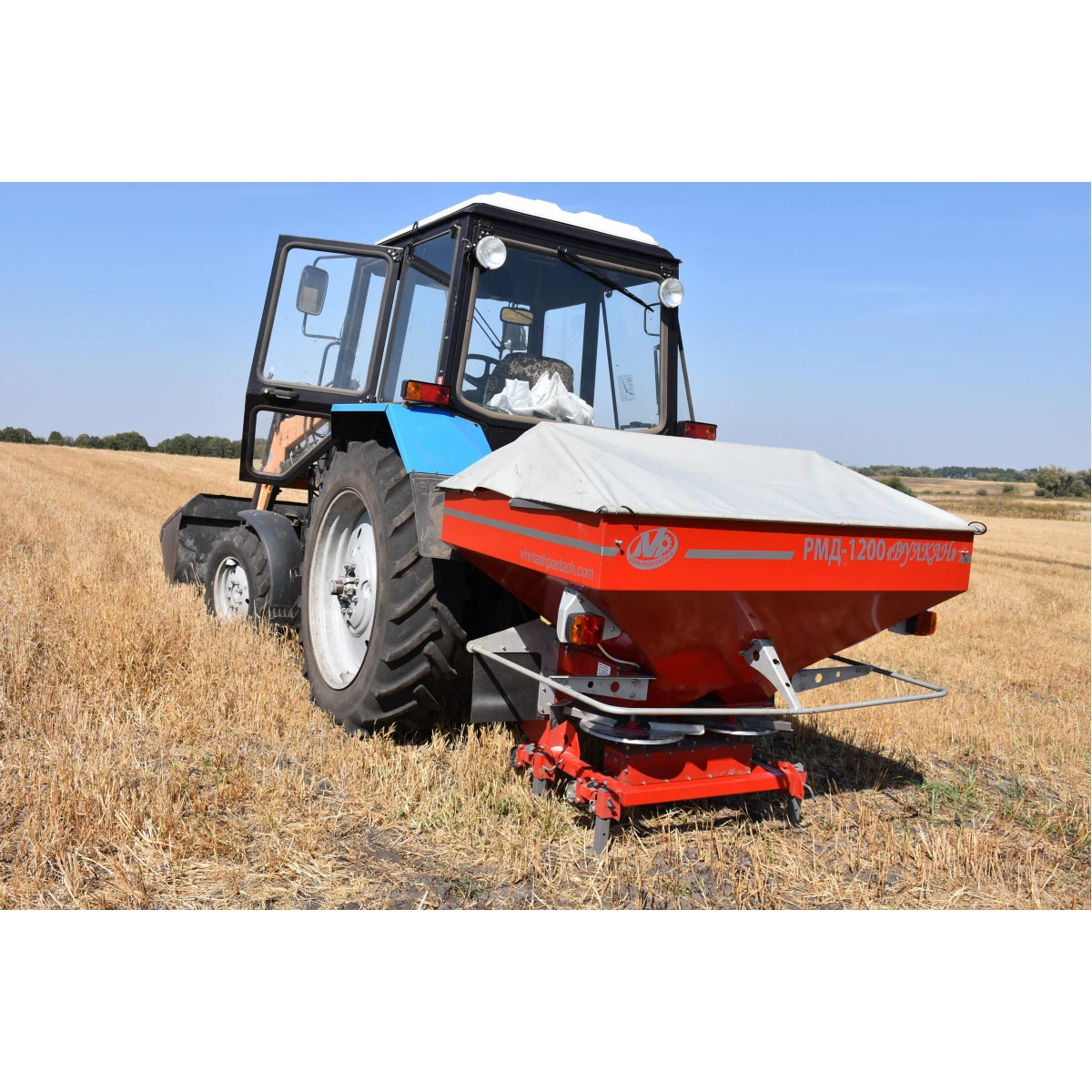 Distribuitor dublu de ingrasaminte minerale RMD-1200 „VULKAN”